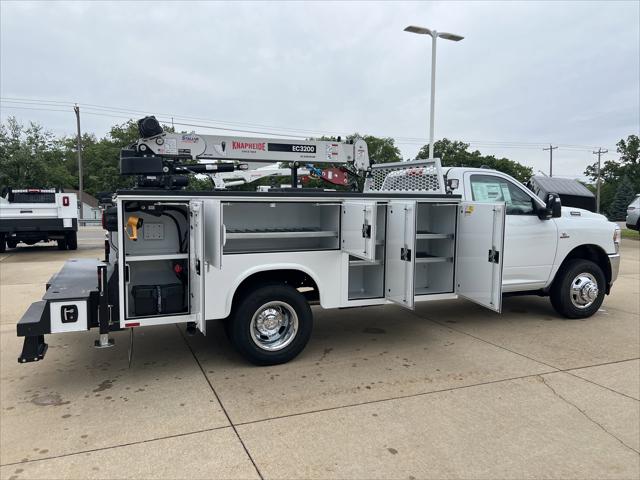 2024 RAM Ram 3500 Chassis Cab RAM 3500 TRADESMAN CHASSIS REGULAR CAB 4X4 84 CA