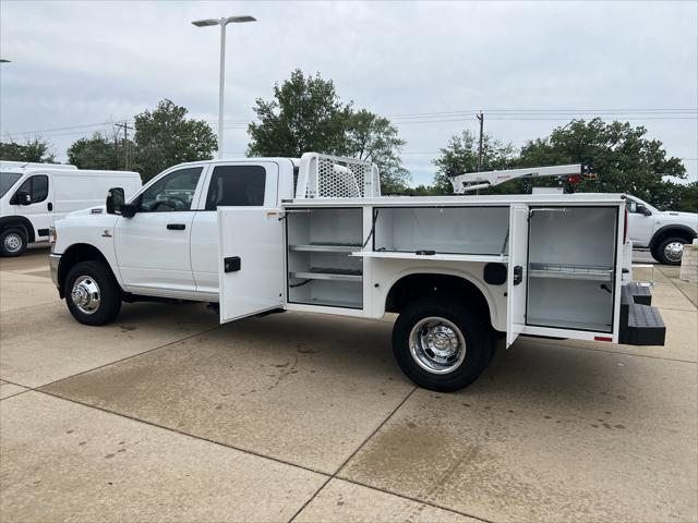 2024 RAM Ram 3500 Chassis Cab RAM 3500 TRADESMAN CREW CAB CHASSIS 4X4 60 CA