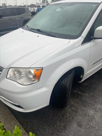 2014 Chrysler Town and Country Touring