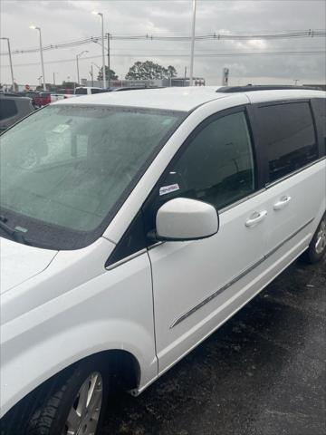 2014 Chrysler Town and Country Touring