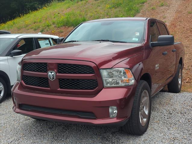 2017 RAM 1500 Express Crew Cab 4x2 57 Box