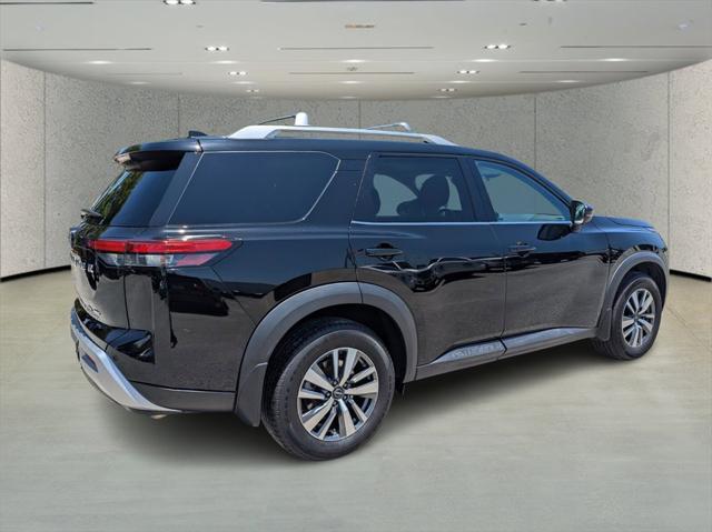 2023 Nissan Pathfinder SL 4WD