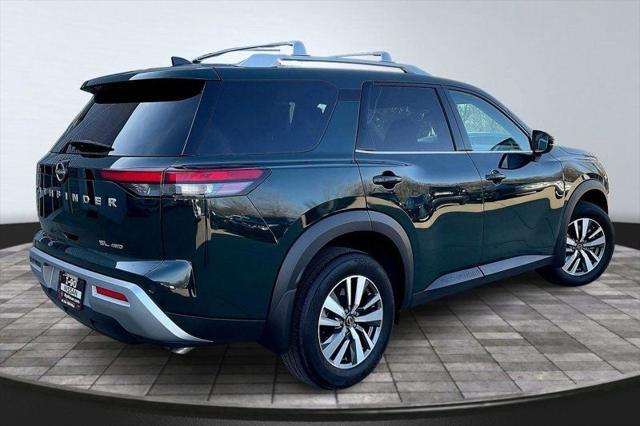 2024 Nissan Pathfinder SL 4WD
