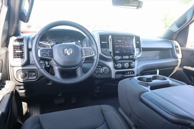 2025 RAM Ram 1500 RAM 1500 TRADESMAN QUAD CAB 4X4 64 BOX