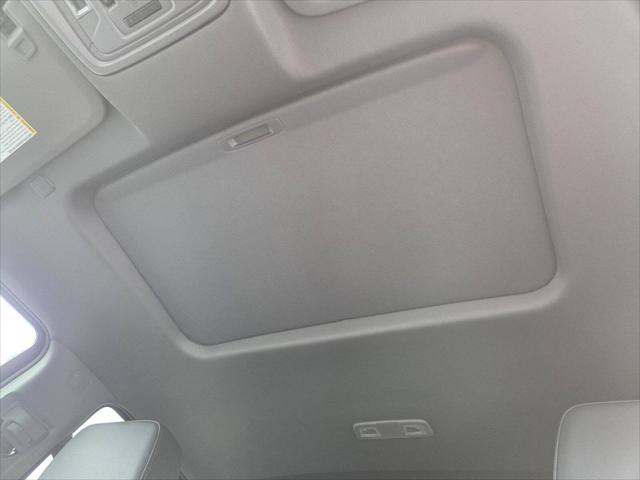 2025 GMC Sierra 1500 4WD Crew Cab Short Box Elevation with 3SB