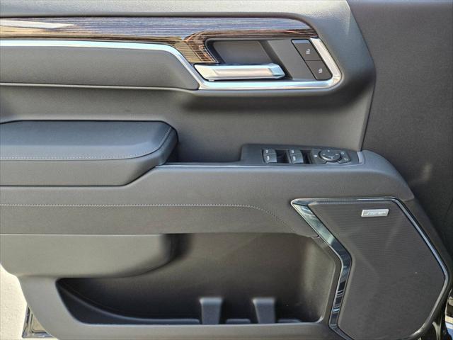 2025 GMC Sierra 1500 4WD Crew Cab Short Box Elevation with 3SB