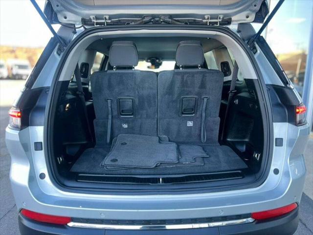 2023 Jeep Grand Cherokee L Laredo 4x4