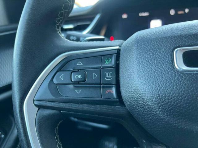 2023 Jeep Grand Cherokee L Laredo 4x4