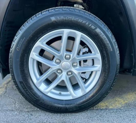 2023 Jeep Grand Cherokee L Laredo 4x4