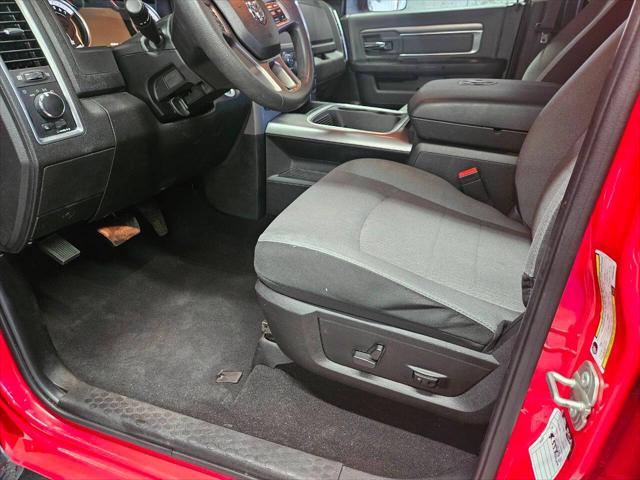 2023 Ram 1500 Classic SLT Crew Cab 4x4 5'7" Box