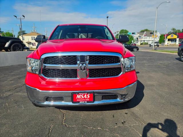 2023 Ram 1500 Classic SLT Crew Cab 4x4 5'7" Box