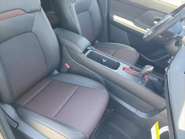 2025 Nissan Kicks SR Intelligent AWD