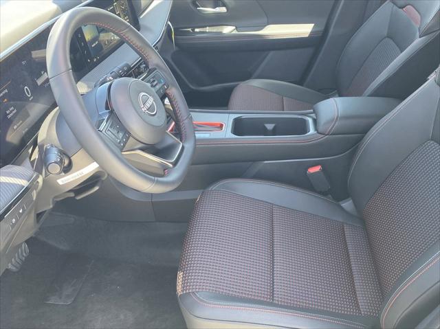 2025 Nissan Kicks SR Intelligent AWD