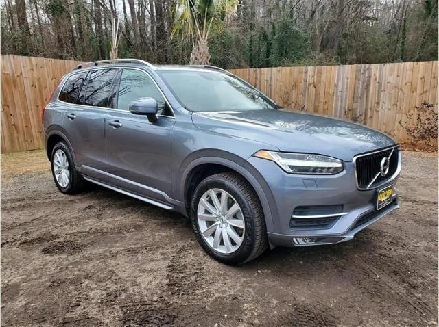 2018 Volvo XC90 T6 Momentum