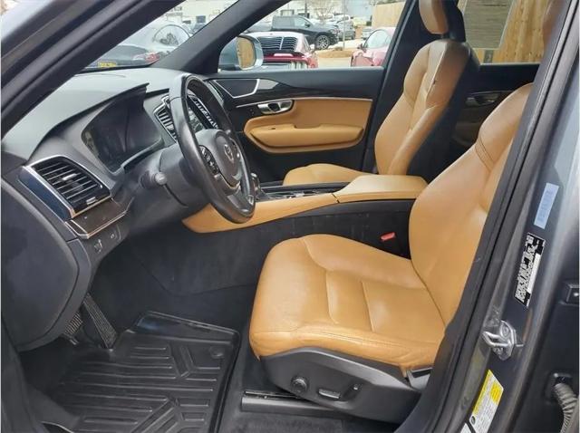 2018 Volvo XC90 T6 Momentum