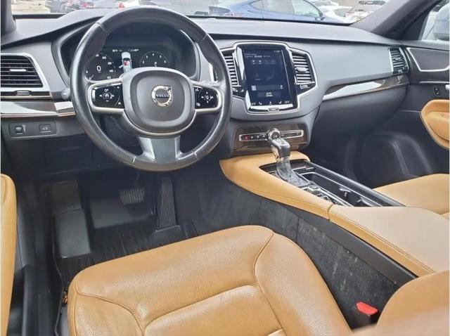 2018 Volvo XC90 T6 Momentum