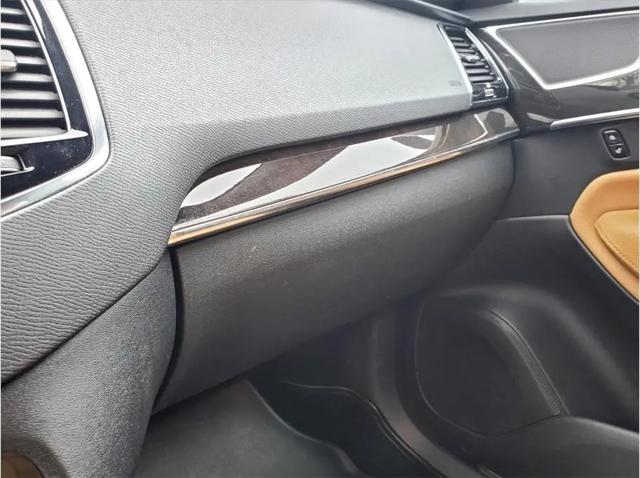 2018 Volvo XC90 T6 Momentum