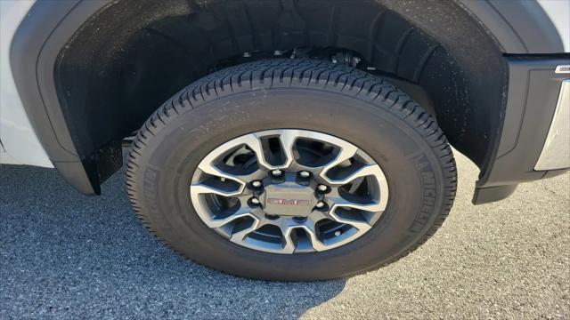 2025 GMC Sierra 3500HD 4WD Double Cab Long Bed Pro