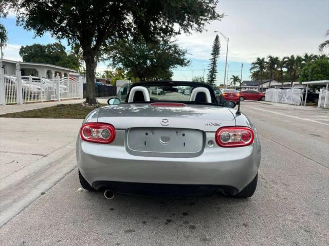 2011 Mazda MX-5 Sport