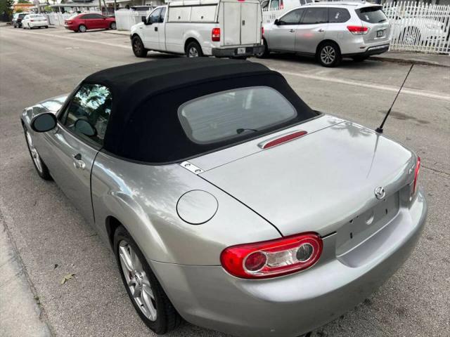 2011 Mazda MX-5 Sport