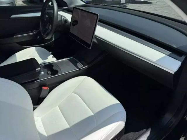 2021 Tesla Model 3 Standard Range Plus Rear-Wheel Drive