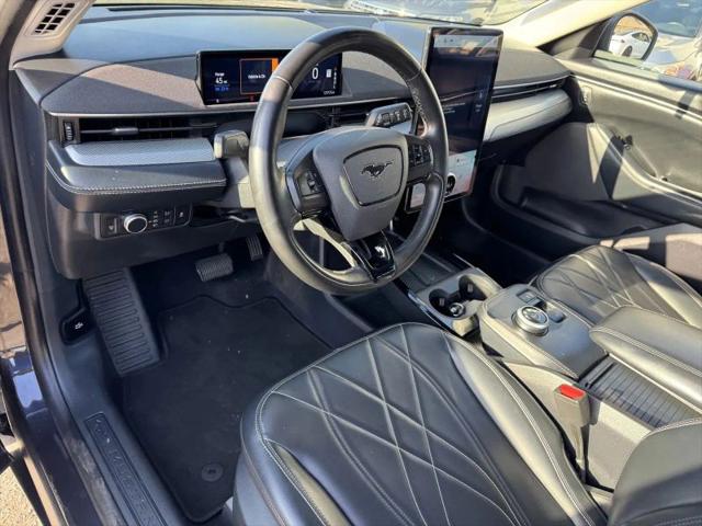 2022 Ford Mustang Mach-E Select