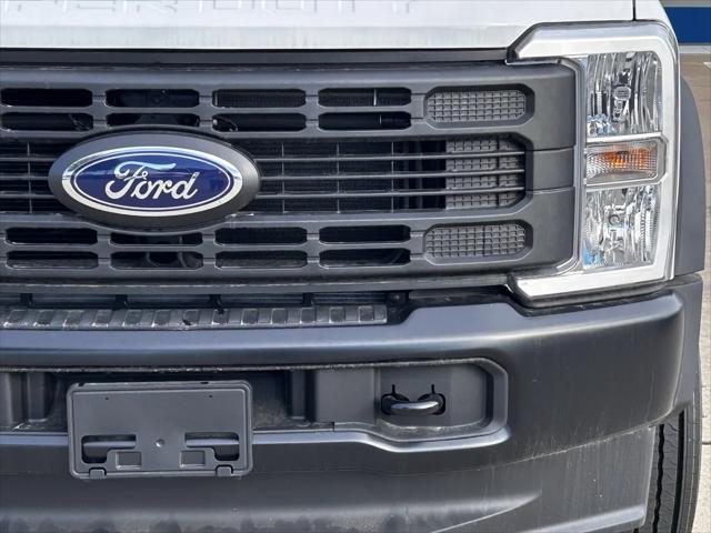 2025 Ford 600 XL