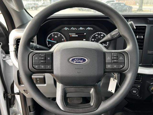 2025 Ford 600 XL