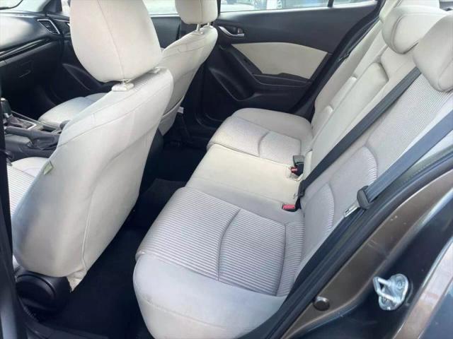 2014 Mazda Mazda3 i Touring