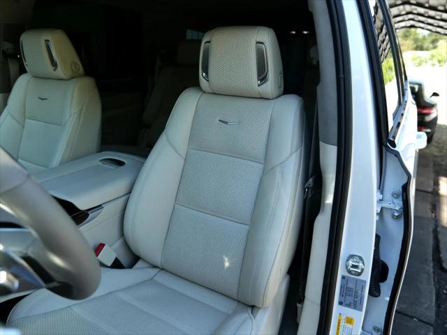 2025 Cadillac Escalade Sport Platinum