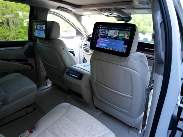 2025 Cadillac Escalade Sport Platinum