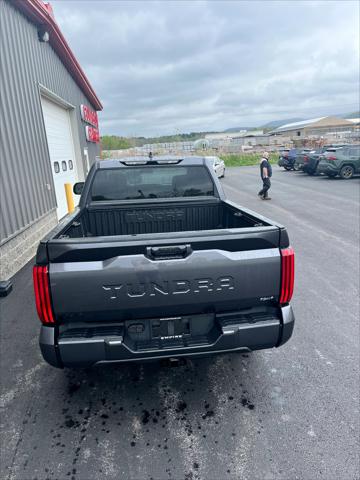 2025 Toyota Tundra SR5 4WD