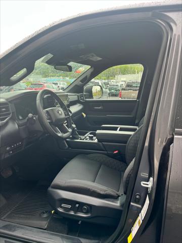2025 Toyota Tundra SR5 4WD
