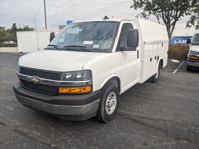 2025 Chevrolet Express Cutaway Work Van