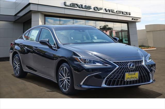 2025 Lexus ES 300h Unknown