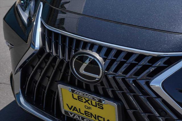 2025 Lexus ES 300h Unknown