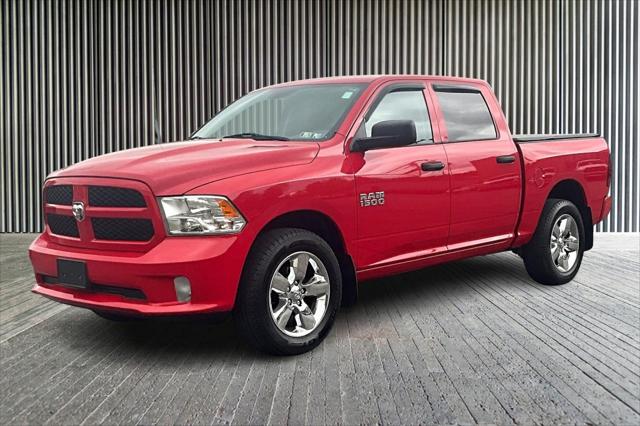 2017 RAM 1500 Express Crew Cab 4x4 57 Box