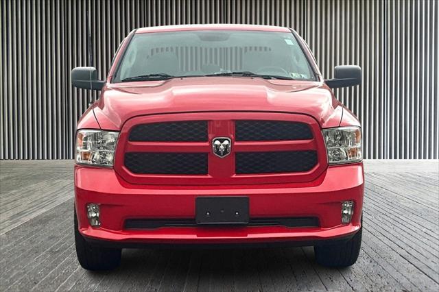 2017 RAM 1500 Express Crew Cab 4x4 57 Box