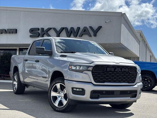 2025 RAM Ram 1500 RAM 1500 TRADESMAN CREW CAB 4X4 57 BOX