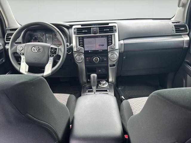 2024 Toyota 4Runner SR5 2024 Toyota 4Runner SR5