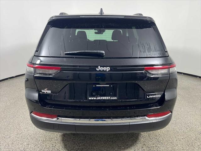 2025 Jeep Grand Cherokee GRAND CHEROKEE LAREDO X 4X2