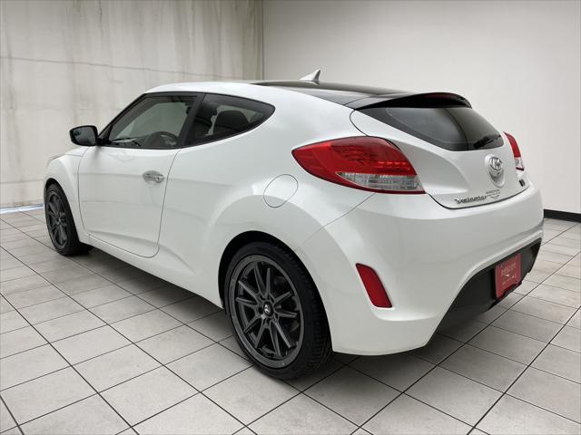 2014 Hyundai Veloster RE:FLEX w/Black
