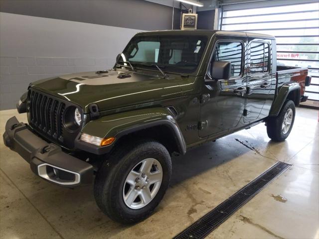 2022 Jeep Gladiator Sport S 4x4
