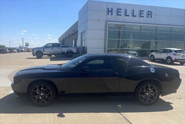 2013 Dodge Challenger SXT Plus