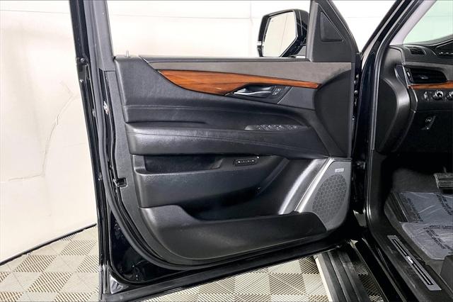 Used 2016 Cadillac Escalade For Sale in Millington, TN
