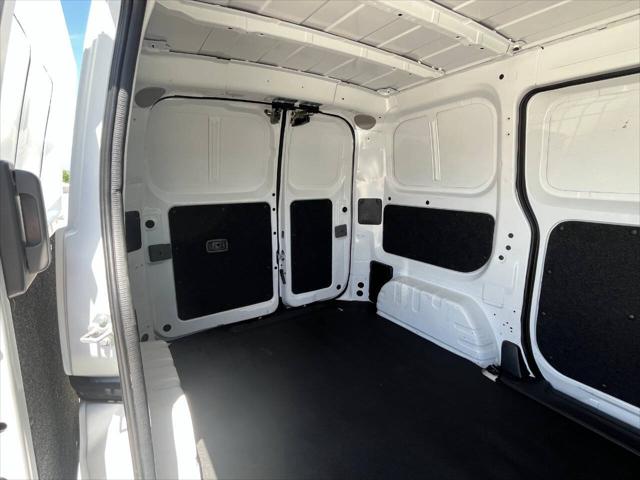 2019 Nissan NV200 SV
