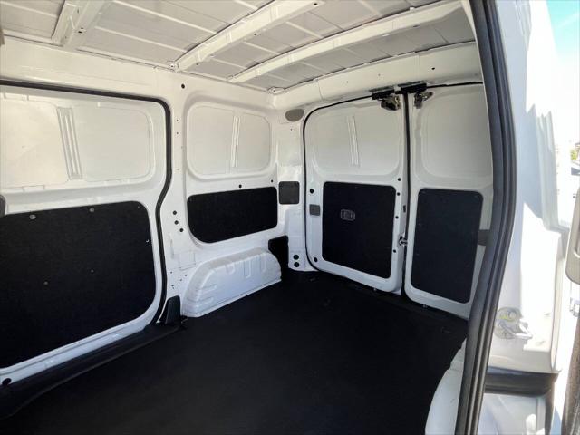 2019 Nissan NV200 SV