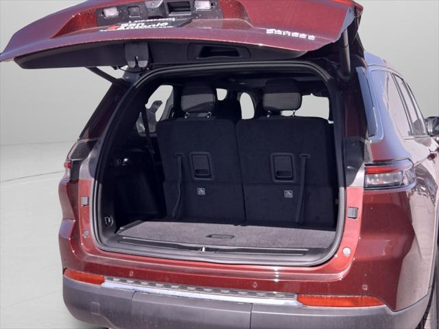 2025 Jeep Grand Cherokee L Laredo X 4x2