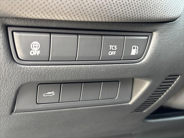 2025 Mazda CX-50 Hybrid Preferred Package
