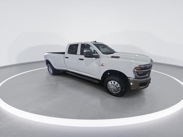 2025 RAM Ram 3500 RAM 3500 TRADESMAN CREW CAB 4X4 8 BOX